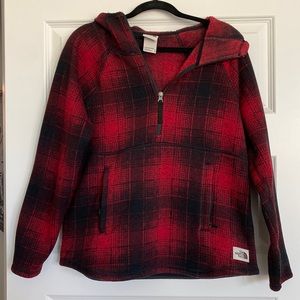 North face pullover 1/4 zip hoodie - size M